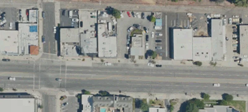 Multi-Unit Retail Building