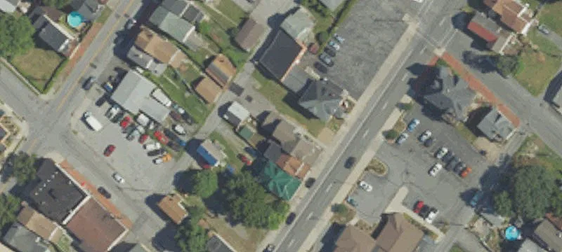 Three-Level Mixed-Use Property