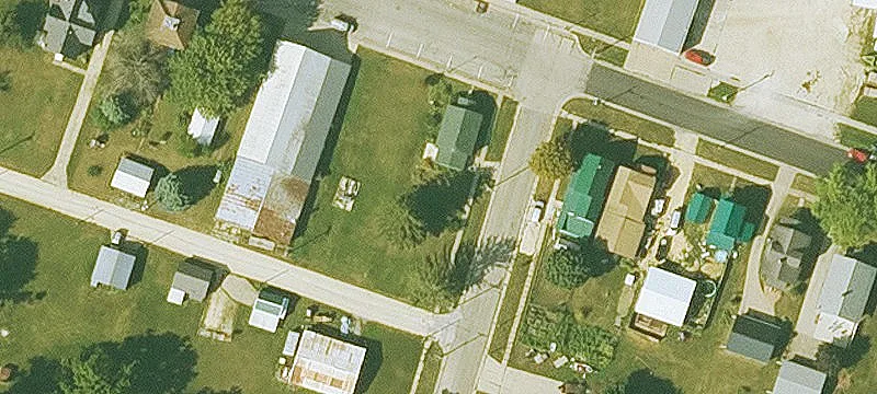 Grocery and Convenience Store Building