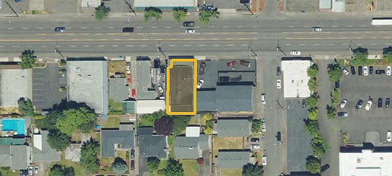 Auto Shop with Vacant Delivery