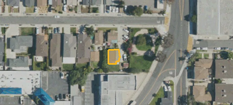 Remodeled Duplex with Private Yards