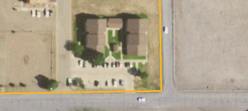Restaurant Building with Full Bar