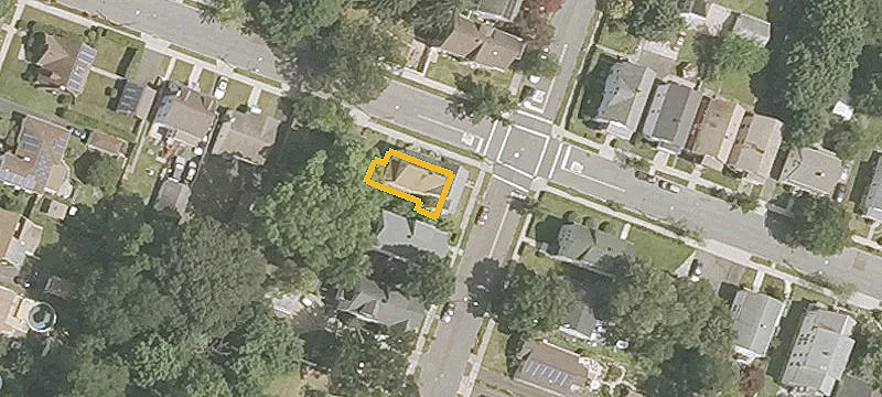 Remodeled Duplex with Finished Third Floor