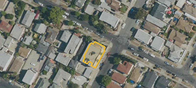 Modernized Quadplex With Parking