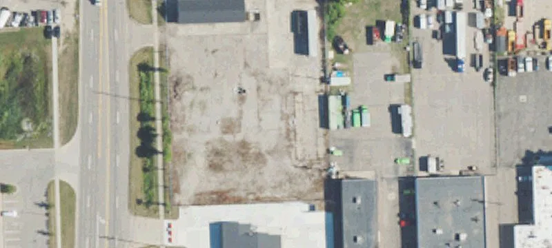 Light Industrial Warehouse with Yard