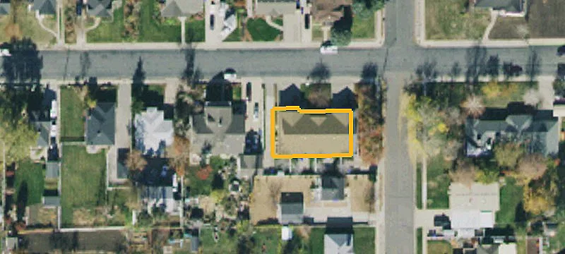 Four-Unit Quadplex on Corner Lot