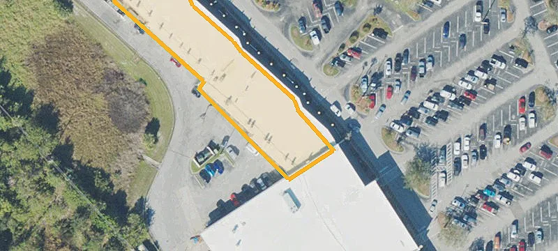 Retail Suite Near Publix