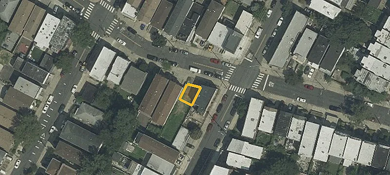 New-Construction Triplex with Roof Deck