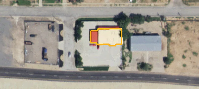 Gated Flex Space with Yard