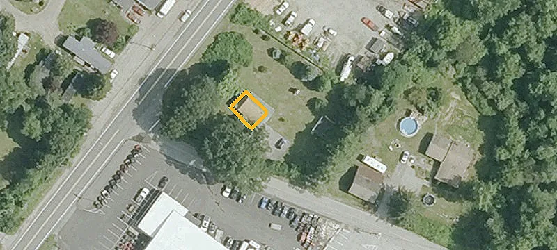 Auto Shop with Vehicle Lot