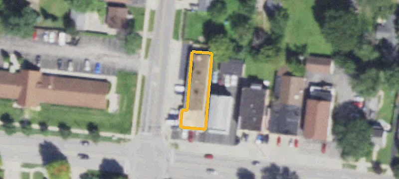 Multi-Unit Restaurant Building
