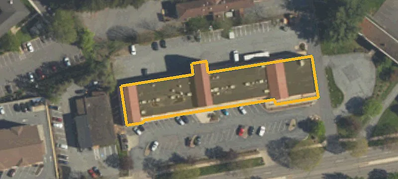 Endcap Retail Space