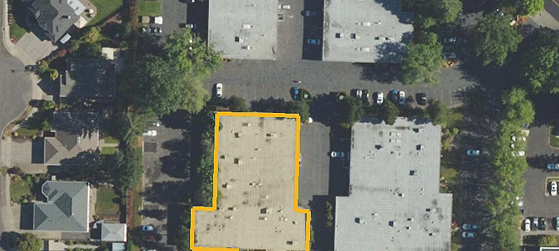 Functional Flex Space with Warehouse