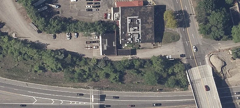 Auto Shop with Highway Frontage