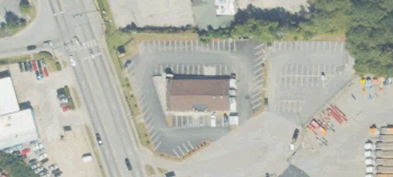 Auto Repair Shop in Retail Center