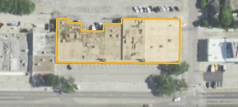 Shopping Center with Dual Frontage