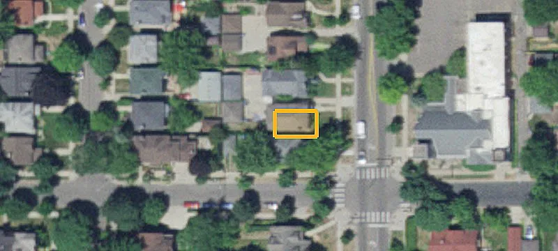 Craftsman-Era Duplex