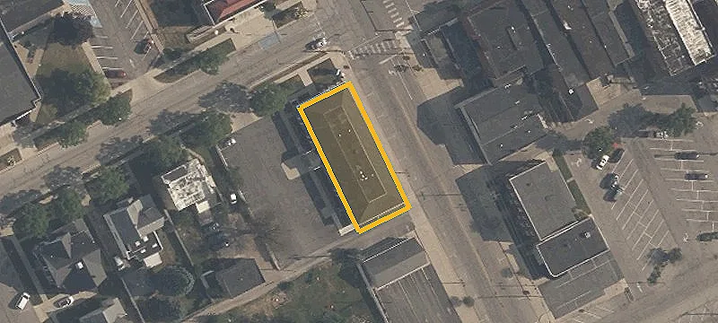 Corner Office Building with Multiple Entrances