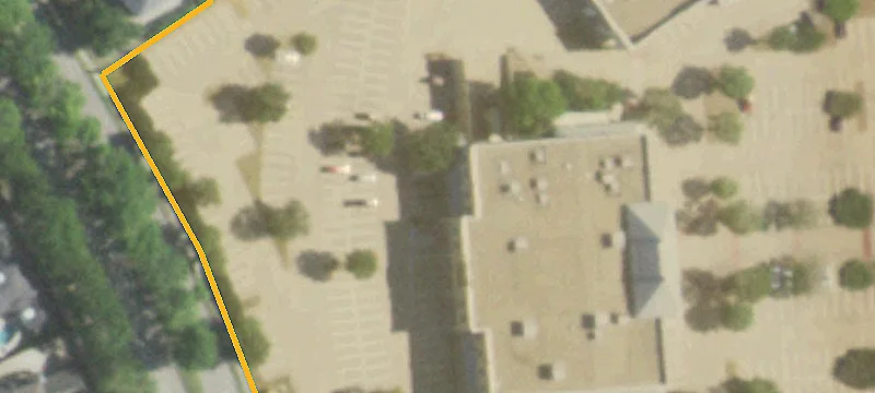 Two-Level Retail Space