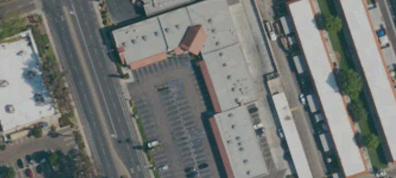 Retail Space at Signalized Intersection