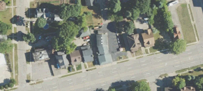 Mixed-Use Building with Garage