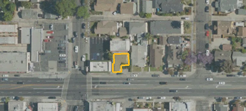 Five-Unit Apartment Property with Front House