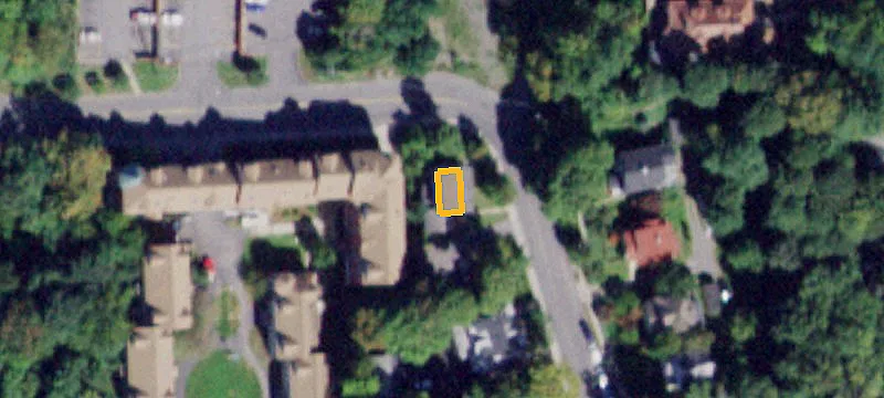 Triplex With Shared Laundry