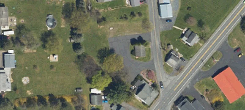 Mixed-Use Property With Garage