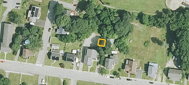 6-Unit Apartment Building with Garage