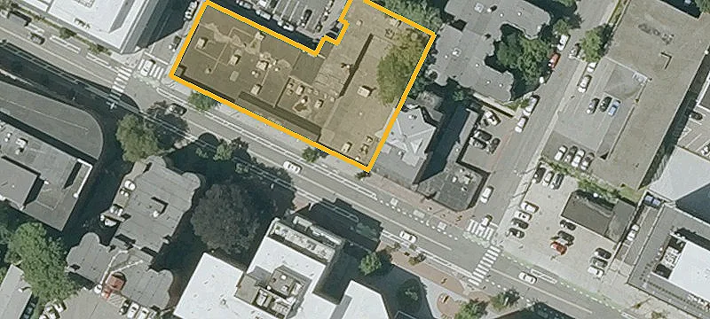 Endcap Retail Space