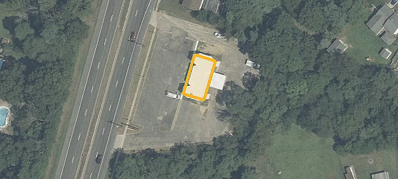 Office Suite with Highway Frontage