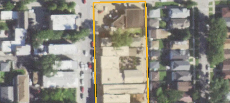Flex Building With Drive-In Door