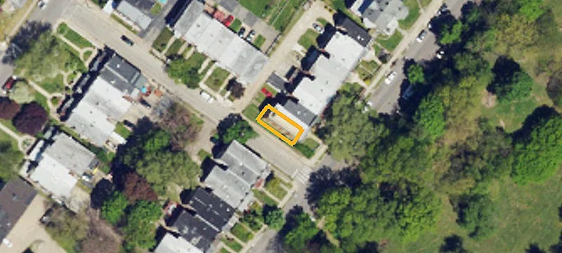 Single-Car Parking Garage
