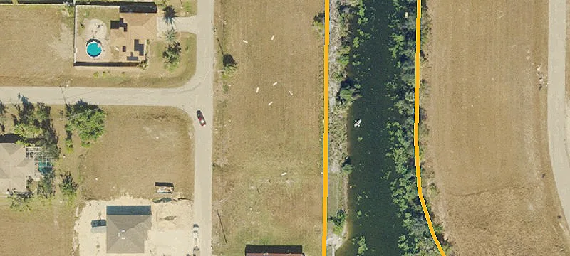 2113 NE 10th Pl, Cape Coral, FL 33909
