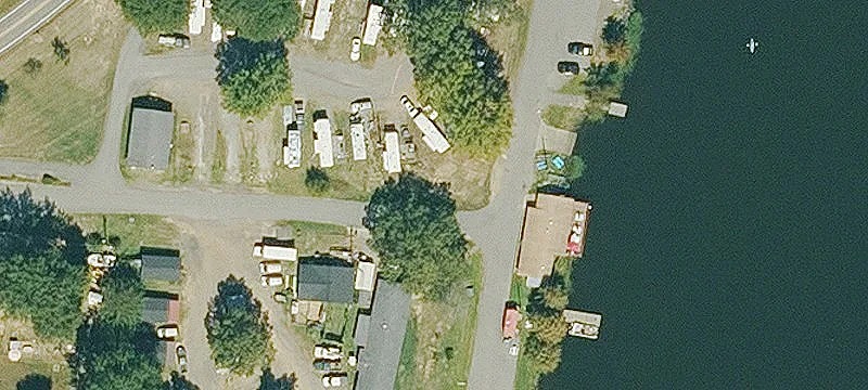 Lakeside Motel With Retail Store