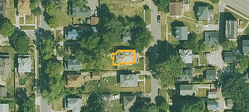 6-Unit Apartment Building