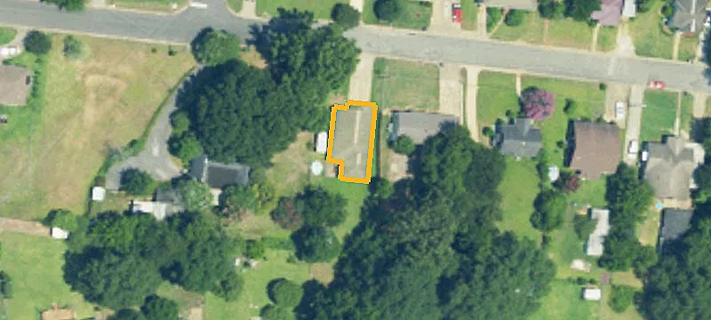 Warehouse with Fenced Yard