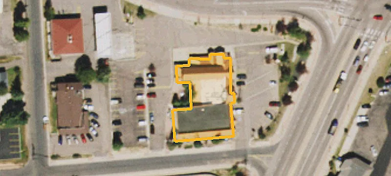 Multi-Tenant Mixed-Use Building