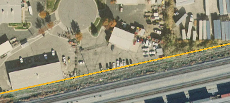 Freestanding Shopping Center Building
