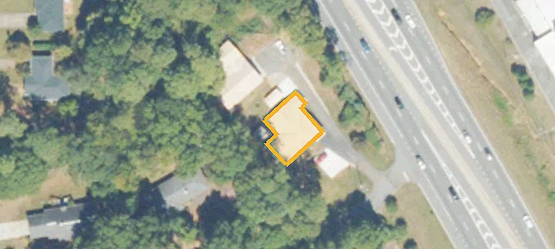 Garage Warehouse with Additional Space