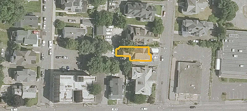 8-Unit Apartment Building