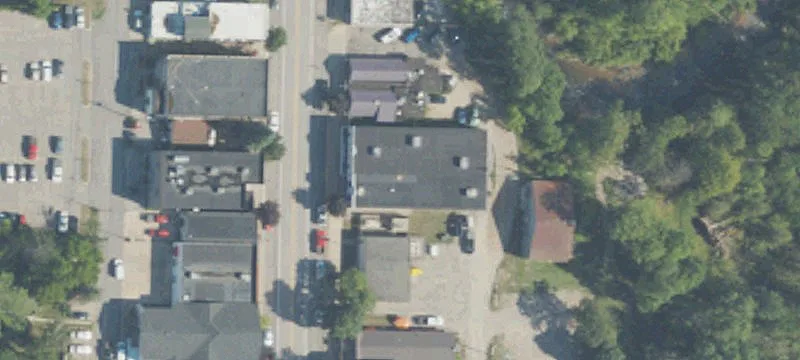 Retail Storefront With Central Air
