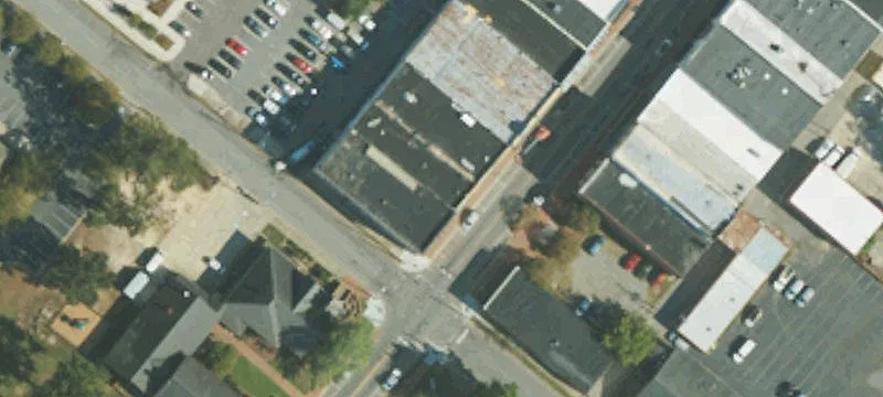 Downtown Retail Space with Two Entrances