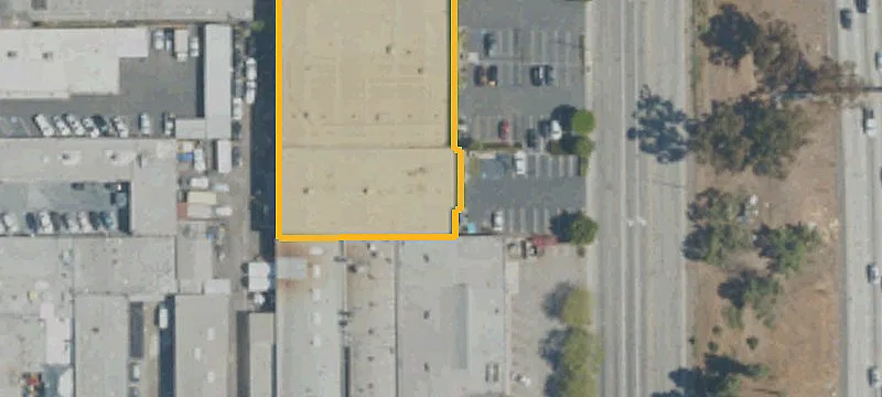 Sprinklered Warehouse with Fenced Yard