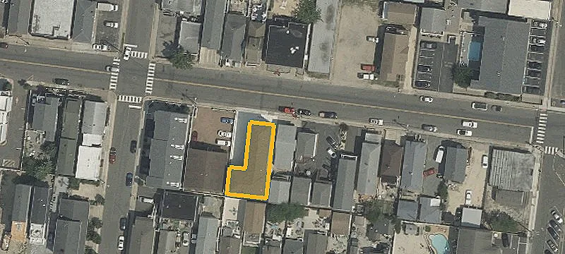 Renovated 4-Unit Quadplex