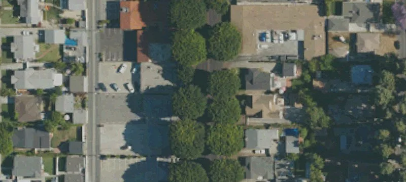 Multi-Tenant Mixed-Use Property