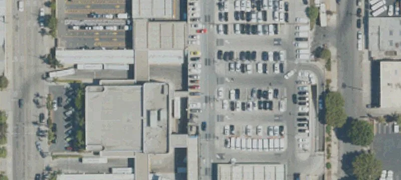 Distribution Center with Truck Court