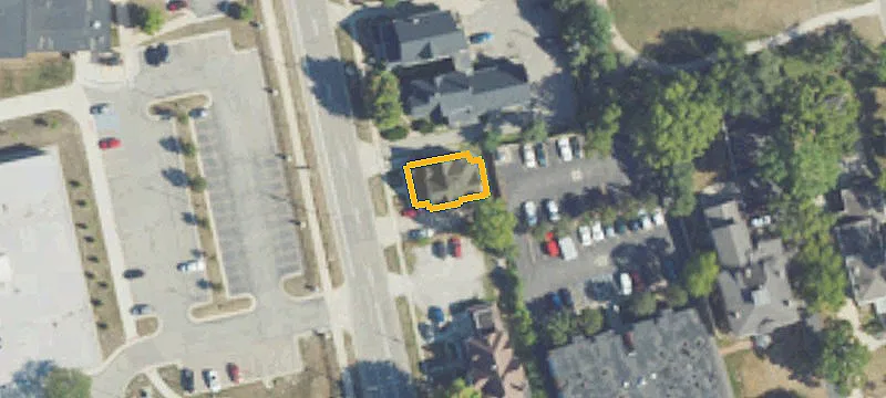 9-Bedroom Apartment Building