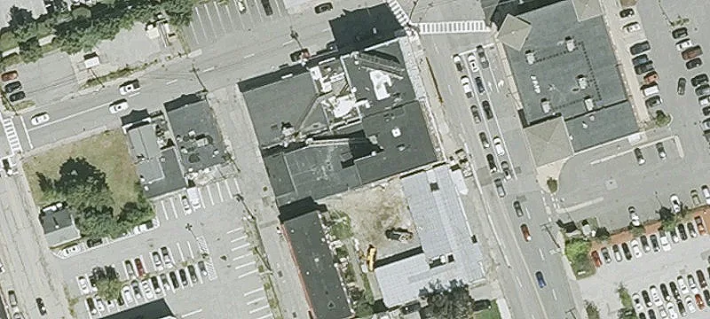 Open-Plan Retail Space
