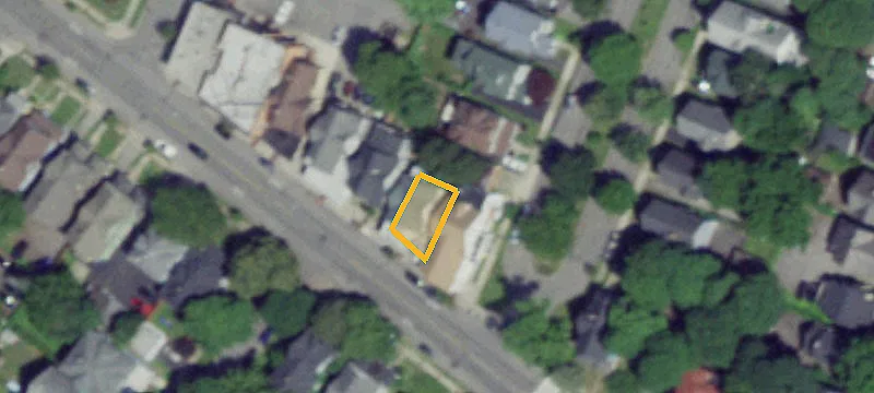 Mixed-Use Property with Apartment